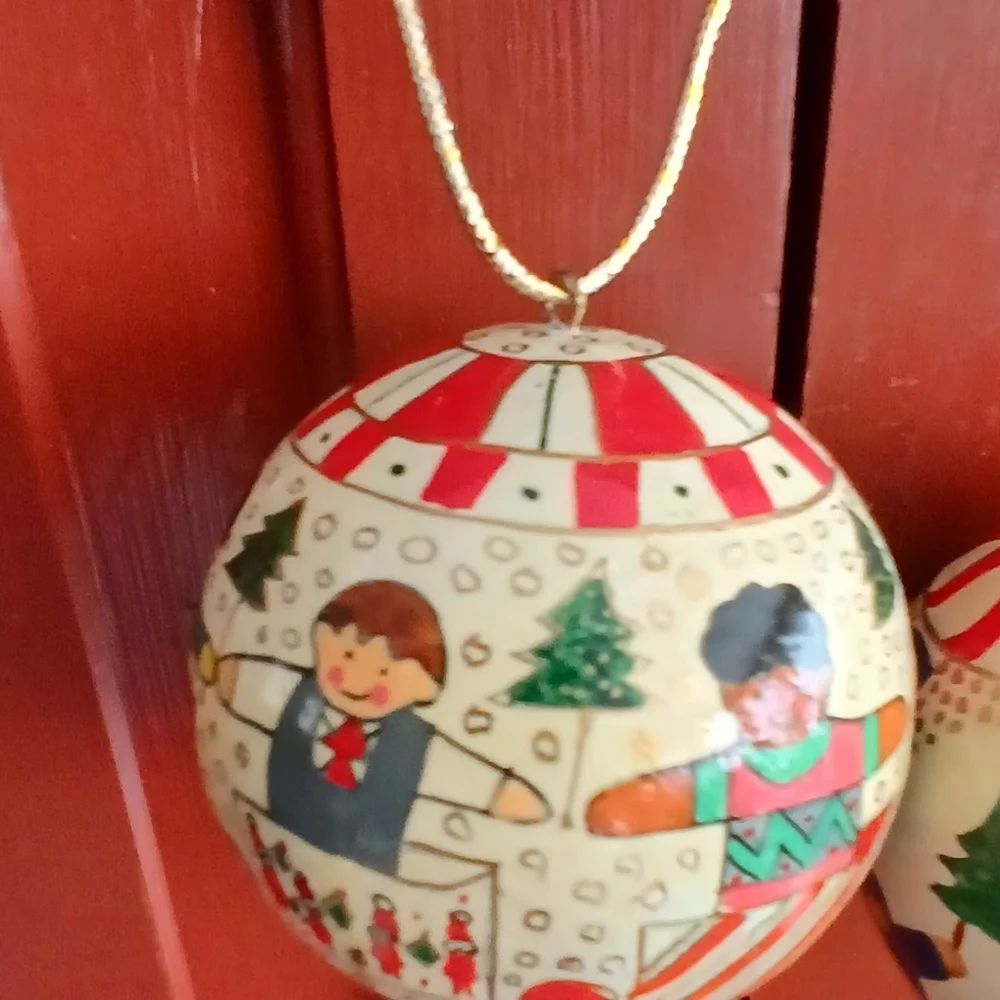 Hand painted wooden lacquered ornaments made by Foreside Co. in India (3)